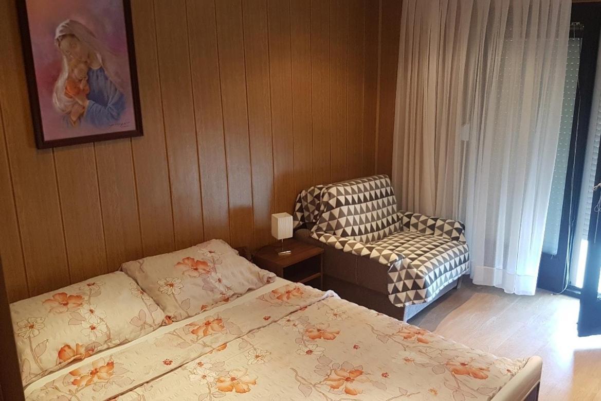 Apartments For Families With Children Lopar, Rab - 10402 Екстериор снимка