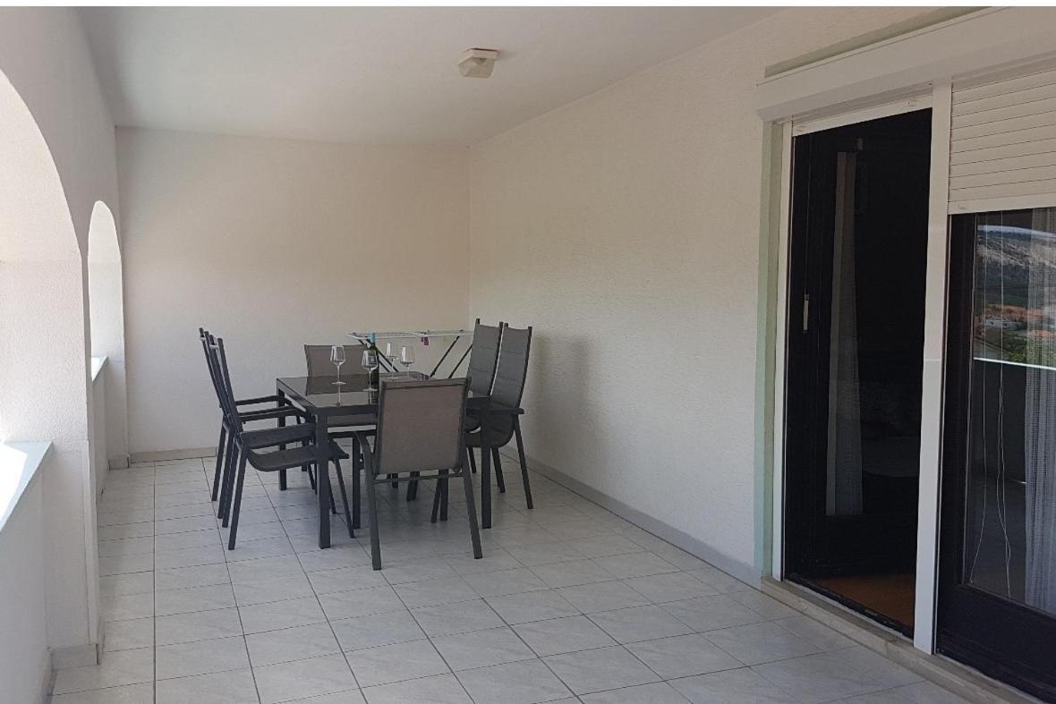 Apartments For Families With Children Lopar, Rab - 10402 Екстериор снимка