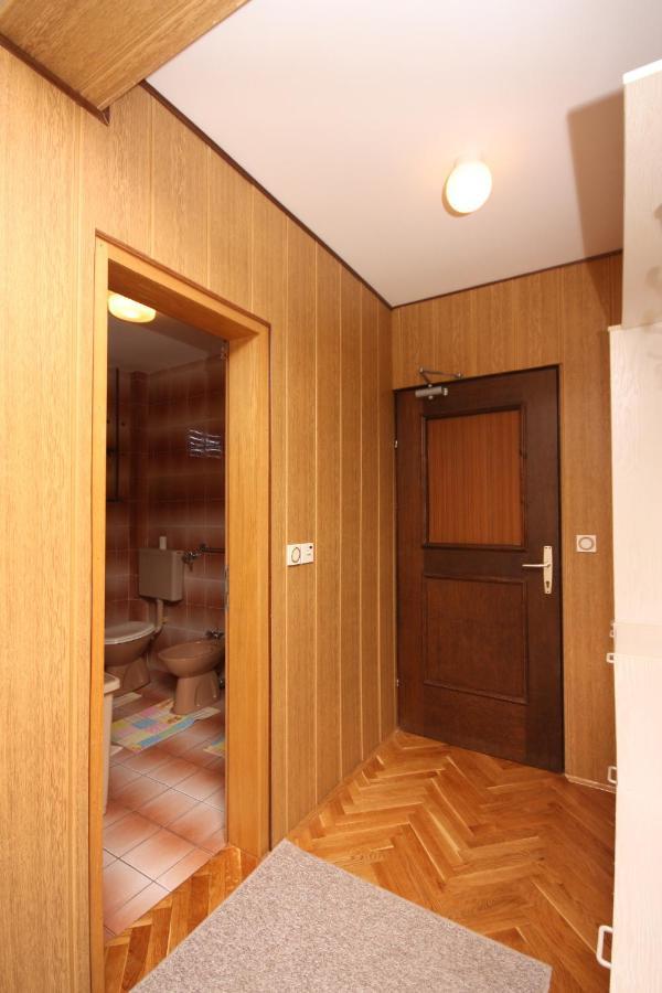 Apartments For Families With Children Lopar, Rab - 10402 Екстериор снимка